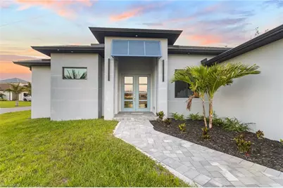 142 SW 33rd Pl, Cape Coral, FL 33991 - Photo 2