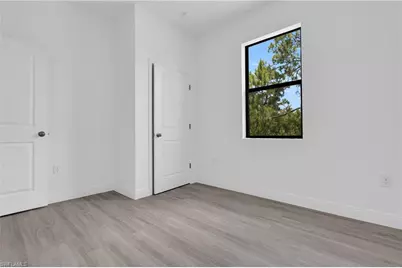 1054 Ainsworth St E, Lehigh Acres, FL 33974 - Photo 20