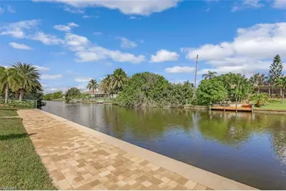 37 SE 23rd Ave, Cape Coral, FL 33990 - Photo 6