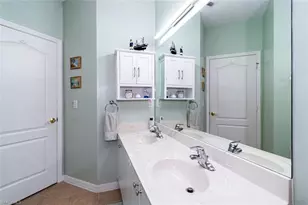 2540 Keystone Lake Dr, Cape Coral, FL 33909 - Photo 24