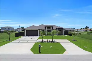 1128 Nelson Rd N, Cape Coral, FL 33993 - Photo 4