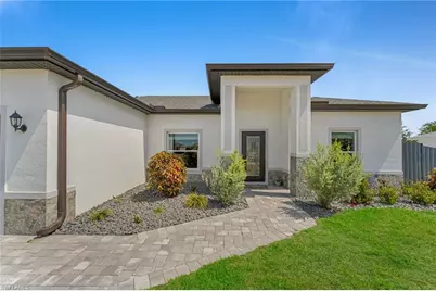 405 NW 10th St, Cape Coral, FL 33993 - Photo 8