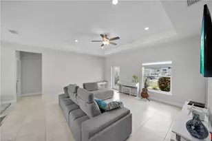 405 NW 10th St, Cape Coral, FL 33993 - Photo 10