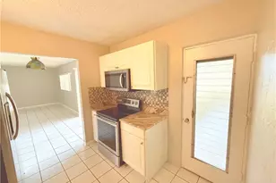 4923 Vincennes Ct, Cape Coral, FL 33904 - Photo 6