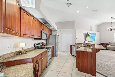 1721 SW 30th Ter, Cape Coral, FL 33914 - Photo 16