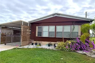 106 Gaslight Ave, North Fort Myers, FL 33917 - Photo 2