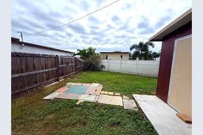 106 Gaslight Ave, North Fort Myers, FL 33917 - Photo 18