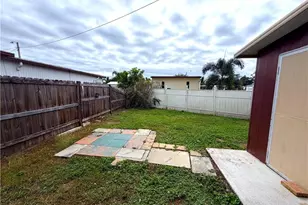 106 Gaslight Ave, North Fort Myers, FL 33917 - Photo 18