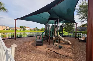 2017 Cape Heather Cir, Cape Coral, FL 33991 - Photo 40