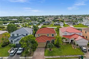 2017 Cape Heather Cir, Cape Coral, FL 33991 - Photo 14