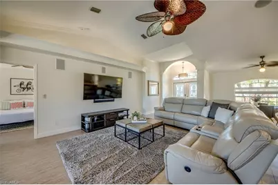 1913 SW 41st St, Cape Coral, FL 33914 - Photo 8