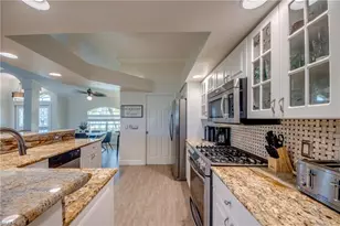 1913 SW 41st St, Cape Coral, FL 33914 - Photo 14