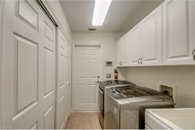 1913 SW 41st St, Cape Coral, FL 33914 - Photo 26
