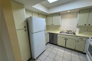 607 SE 47th St, Cape Coral, FL 33904 - Photo 8