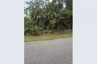 703 Cleveland Ave, Lehigh Acres, FL 33972 - Photo 2