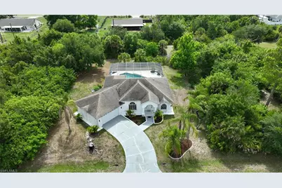 606 Lincoln Ave, Lehigh Acres, FL 33972 - Photo 8