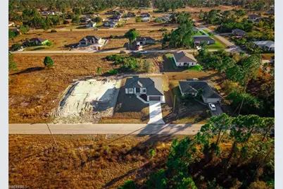 1142 Eclipse St E, Lehigh Acres, FL 33974 - Photo 28