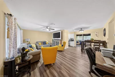 208 Redcliff Ave, Lehigh Acres, FL 33936 - Photo 4