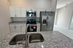 606 SE 8th St, Cape Coral, FL 33990 - Photo 4