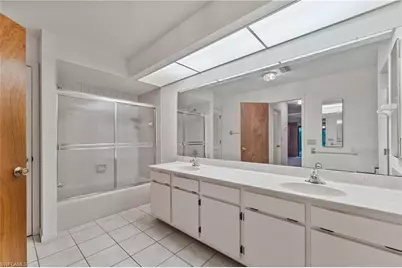 315 SE 20th Ct, Cape Coral, FL 33990 - Photo 16