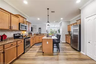 10276 Templeton Ln, Fort Myers, FL 33913 - Photo 14