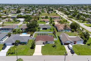 623 SE 31st Ln, Cape Coral, FL 33904 - Photo 48