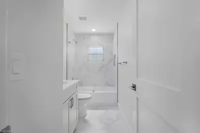 623 SE 31st Ln, Cape Coral, FL 33904 - Photo 24