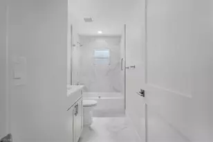 623 SE 31st Ln, Cape Coral, FL 33904 - Photo 24