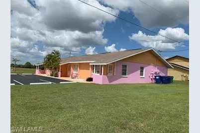 303 SW 3rd Pl #102, Cape Coral, FL 33991 - Photo 8