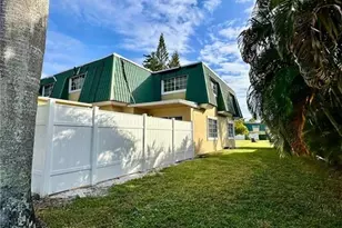5826 Whiting Ct, Fort Myers, FL 33919 - Photo 4