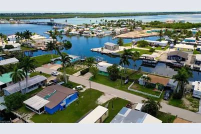 2567 Cay Cv, Matlacha, FL 33993 - Photo 10