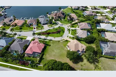 1907 Lagoon Ln, Cape Coral, FL 33914 - Photo 4