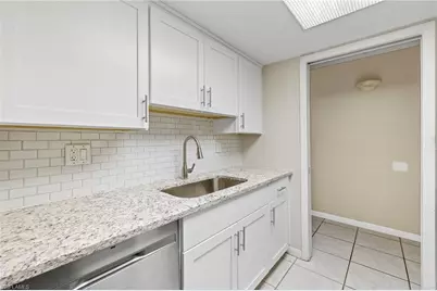 2366 E Mall Dr #213, Fort Myers, FL 33901 - Photo 12