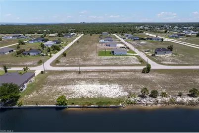 4106 NW 39th Ln, Cape Coral, FL 33993 - Photo 4