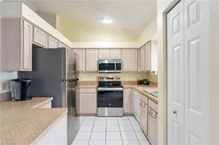 219 NE 7th Pl, Cape Coral, FL 33909 - Photo 24