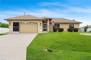 219 NE 7th Pl, Cape Coral, FL 33909 - Photo 4