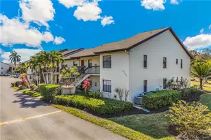 9305 Lake Park Dr, Fort Myers, FL 33919 - Photo 2