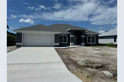 302 SE 1st Ter, Cape Coral, FL 33990 - Photo 4