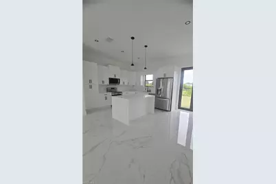 515 Croydon Ave S, Lehigh Acres, FL 33974 - Photo 4