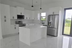 515 Croydon Ave S, Lehigh Acres, FL 33974 - Photo 4