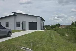515 Croydon Ave S, Lehigh Acres, FL 33974 - Photo 2