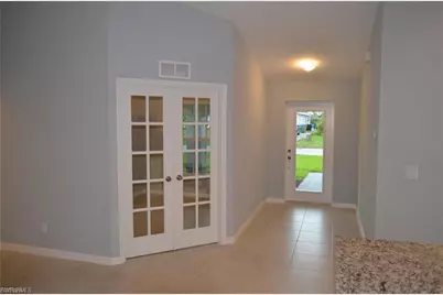 1127 NE 10th St, Cape Coral, FL 33909 - Photo 6