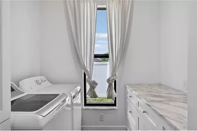 1218 SW 9th Ct, Cape Coral, FL 33991 - Photo 28