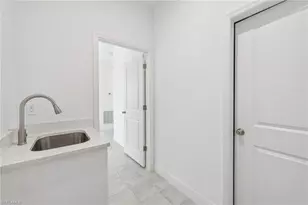 9006 S Castle Cir, Labelle, FL 33935 - Photo 8