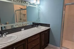 32 Greenwood Dr, North Fort Myers, FL 33903 - Photo 8