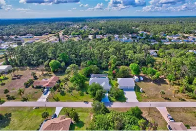 809 Robert Ave, Lehigh Acres, FL 33936 - Photo 44