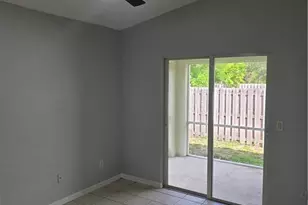 1032 SE 11th St, Cape Coral, FL 33990 - Photo 4