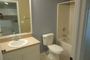 271 SW 4th St, Cape Coral, FL 33991 - Photo 8