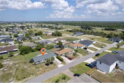 2204 NE 15th Pl, Cape Coral, FL 33909 - Photo 18