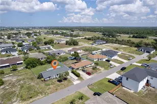 2204 NE 15th Pl, Cape Coral, FL 33909 - Photo 18